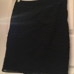 H&M Ruffled Fitted Black Skirt
